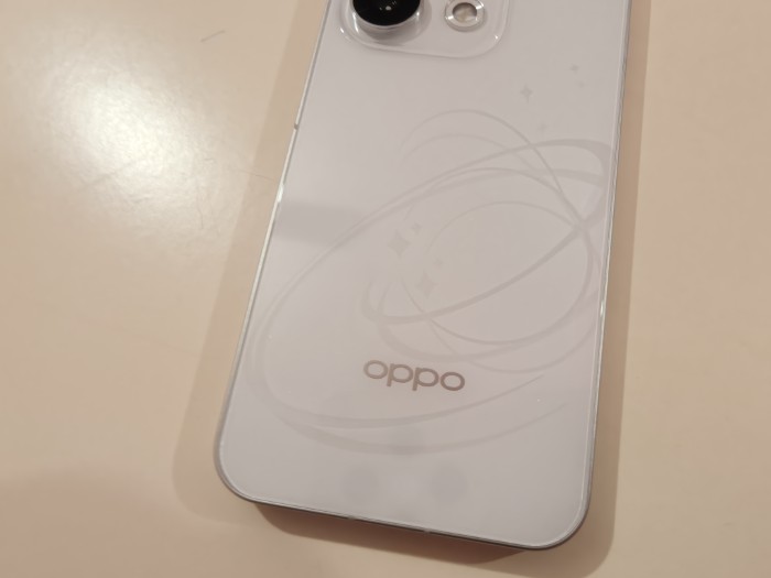 OPPO Reno16 Pro