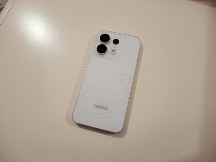 OPPO Reno16 Pro