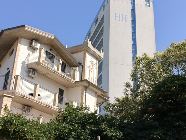 OPPO Reno16 Pro Camera Sample